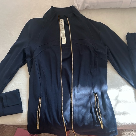 Lululemon Nulu Define Jacket Navy/Gold - Picture 2 of 3